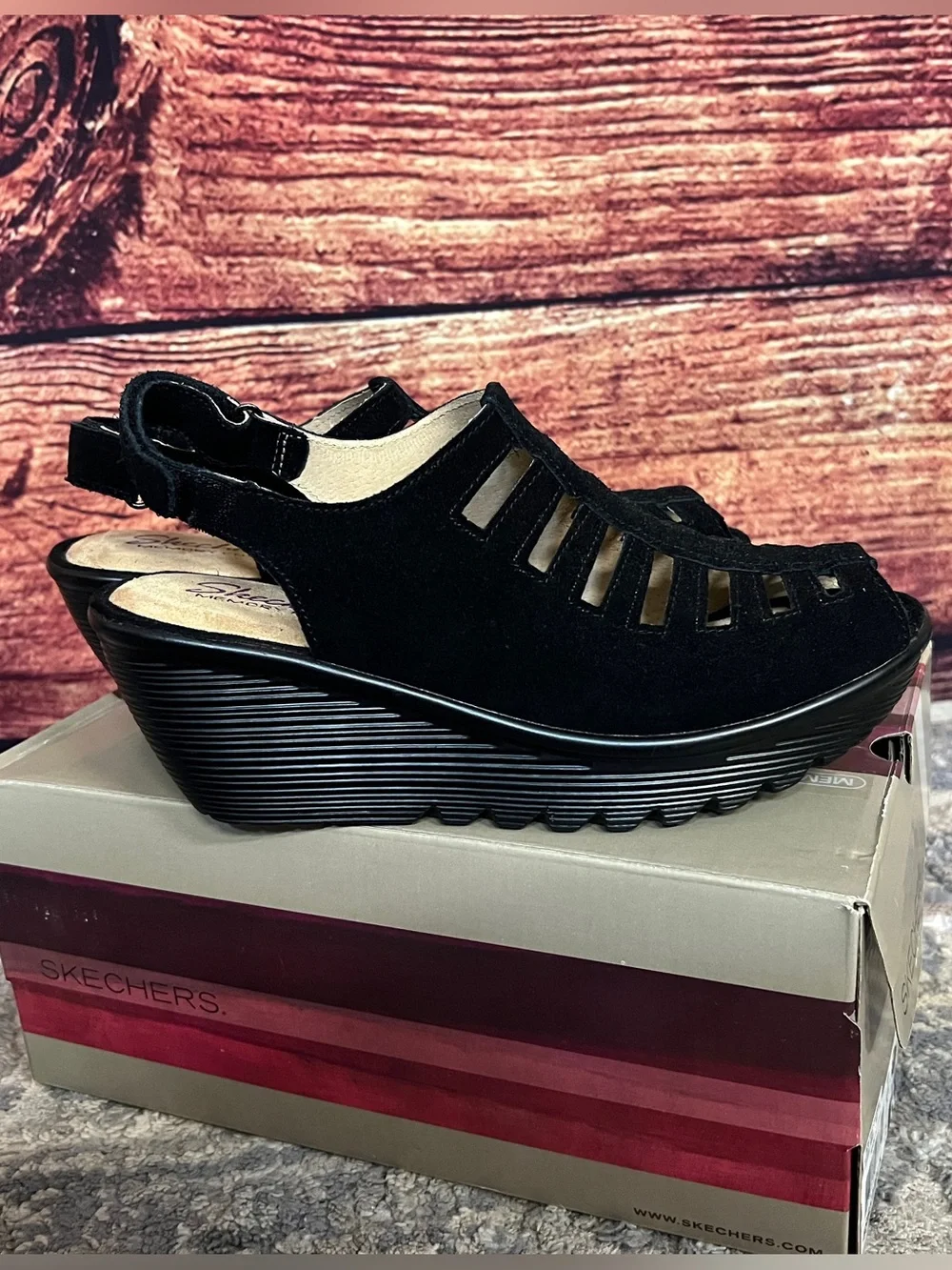 Skechers Parallel Trapezoid Memory Foam Black Wedge Sandals Size 8